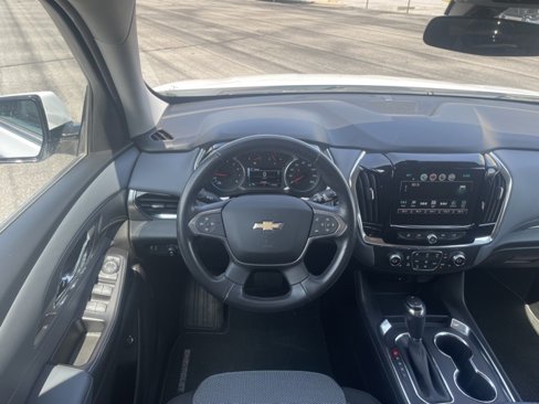 Used 2018 Chevrolet Traverse LT image 19