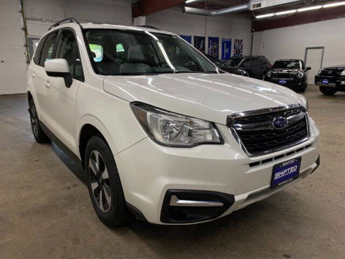 Used 2017 Subaru Forester 2.5i Premium image 6