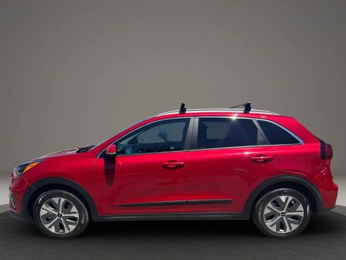 Used 2022 Kia Niro EX image 2