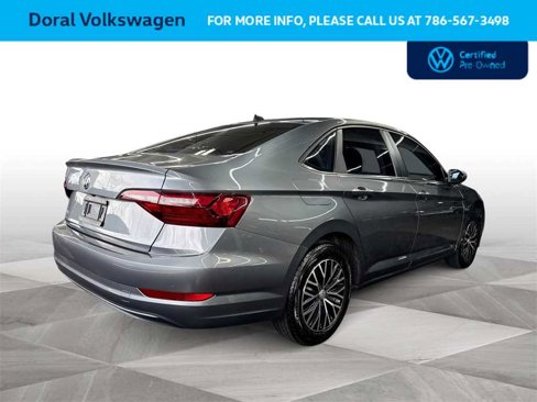 Certified 2020 Volkswagen Jetta SE w/ SE Cold Weather Package image 8