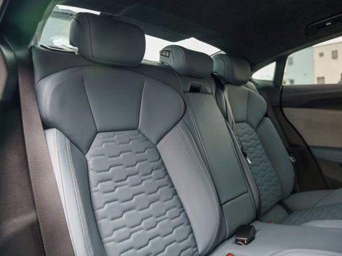 Used 2022 Audi RS e-tron GT w/ Carbon Performance Package image 29