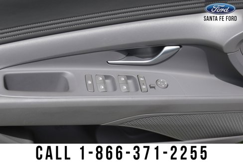 Used 2023 Hyundai Elantra SEL w/ Convenience Package image 19