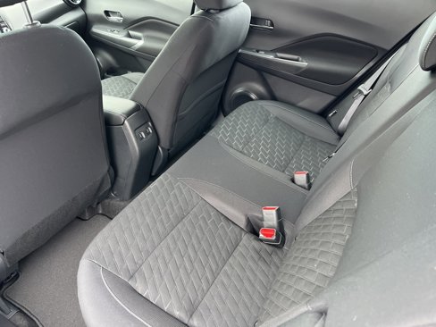New 2024 Nissan Kicks SV w/ Interior Electronics Package image 12