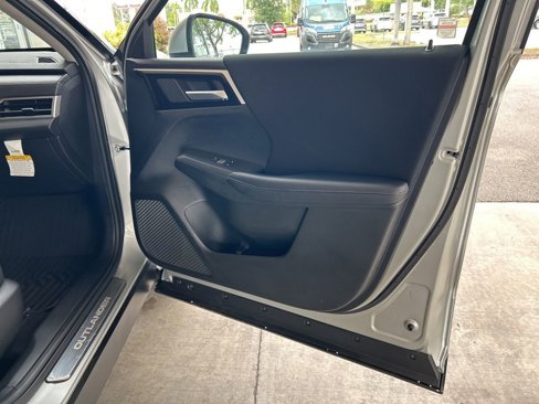 Used 2024 Mitsubishi Outlander ES image 20