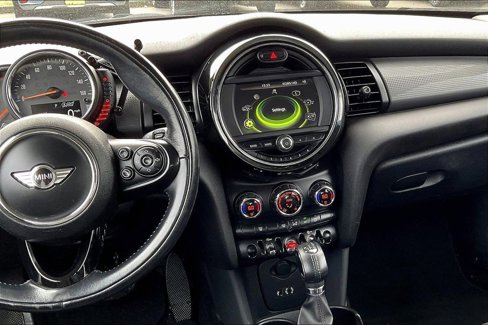 Used 2017 MINI Cooper 2-Door Hardtop image 9