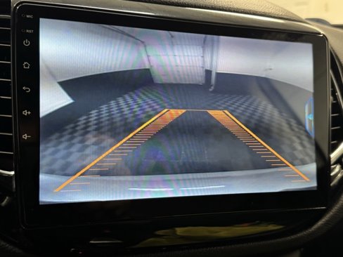 Used 2019 Jeep Compass Altitude image 23