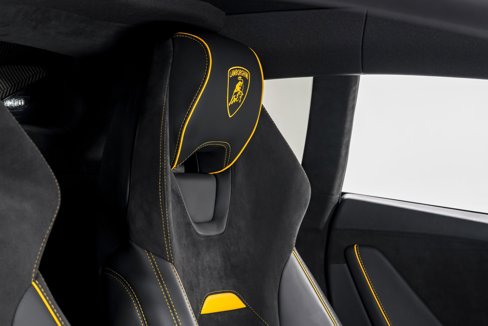 Used 2023 Lamborghini Huracan Tecnica image 35