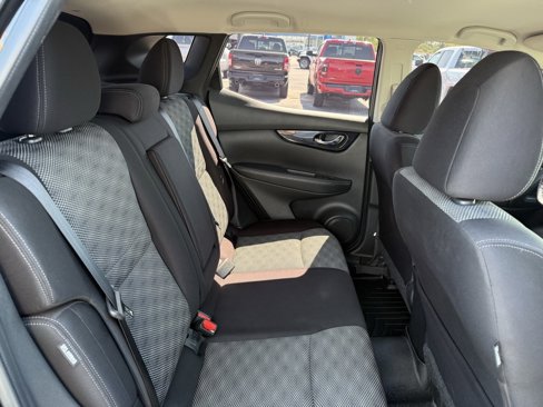 Used 2020 Nissan Rogue Sport SV w/ All-Weather Package image 27