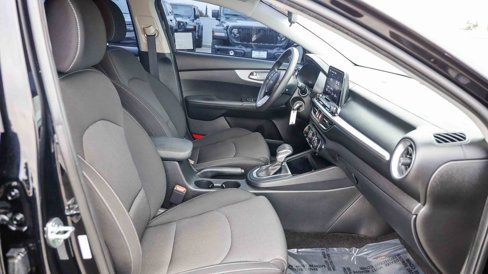 Used 2023 Kia Forte LXS w/ LXS Technology Package image 17