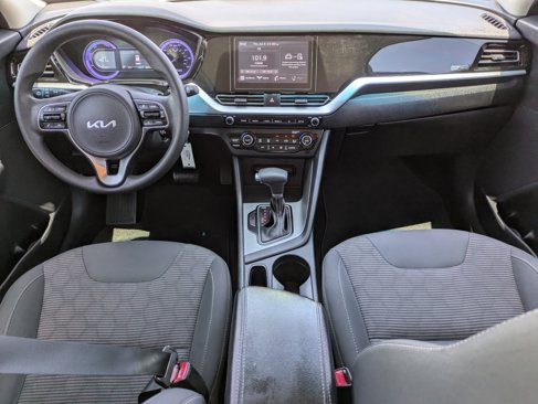 Used 2022 Kia Niro LX image 15