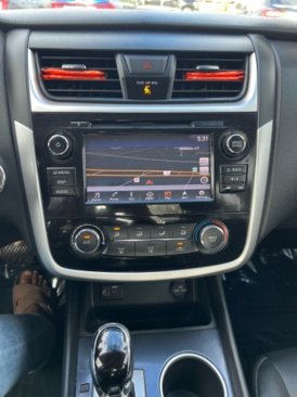 Used 2018 Nissan Altima 2.5 SR w/ SR Midnight Edition image 9