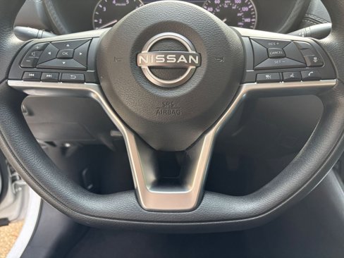 Used 2024 Nissan Sentra SV image 27