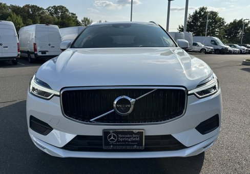 Used 2021 Volvo XC60 T5 Momentum w/ Advanced Package image 2