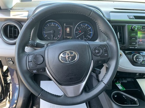 Used 2017 Toyota RAV4 XLE image 21