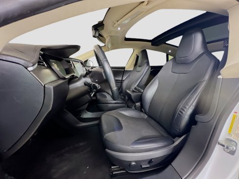 Used 2014 Tesla Model S 60 image 21