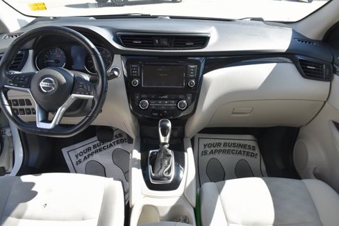Used 2021 Nissan Rogue Sport SV image 18