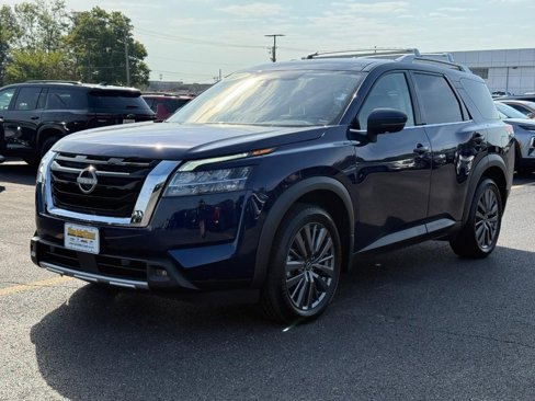 Used 2023 Nissan Pathfinder SL w/ SL Premium Package image 8