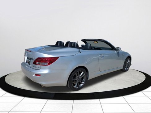 Used 2013 Lexus IS 350C image 3