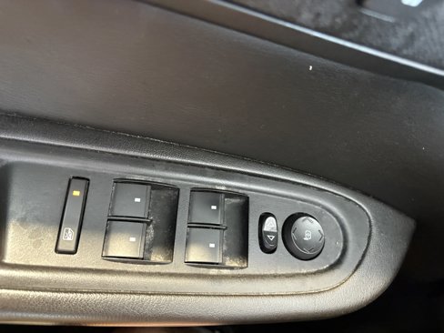 Used 2017 Chevrolet Traverse LT image 11