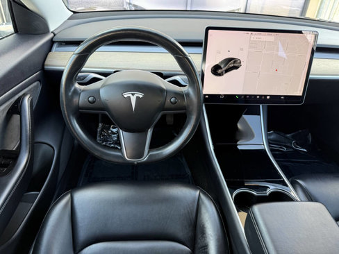 Used 2019 Tesla Model 3 Standard Range Plus image 12