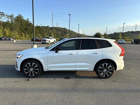 Used 2024 Volvo XC60 B5 Plus image 8