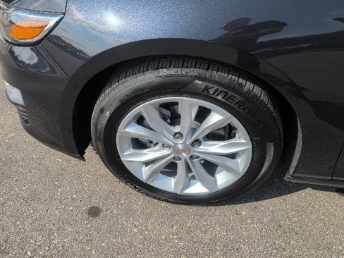 Used 2022 Chevrolet Malibu LT w/ Leather Package image 12