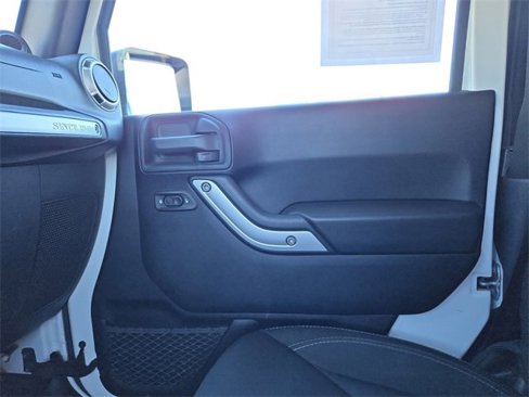 Used 2014 Jeep Wrangler Sahara w/ Connectivity Group image 17
