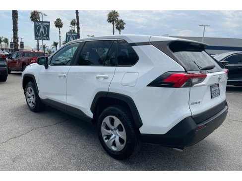Used 2022 Toyota RAV4 LE image 3