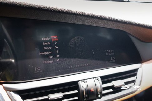 Used 2018 Alfa Romeo Giulia image 24