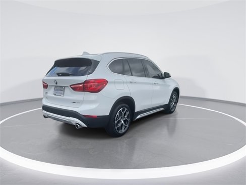 Used 2021 BMW X1 sDrive28i image 3