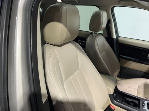 Used 2017 Land Rover Discovery Sport HSE image 37