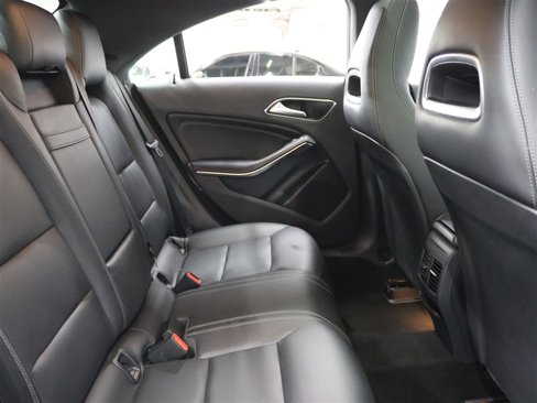 Used 2018 Mercedes-Benz CLA 250 image 17