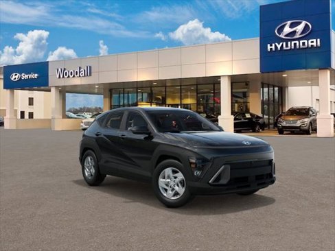 New 2025 Hyundai Kona SE image 2