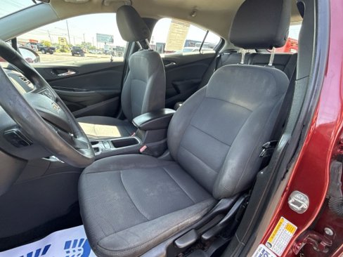 Used 2019 Chevrolet Cruze LT image 13