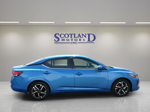 Used 2024 Nissan Sentra SV image 5