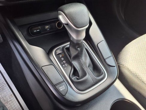 Used 2023 Kia Soul LX image 17