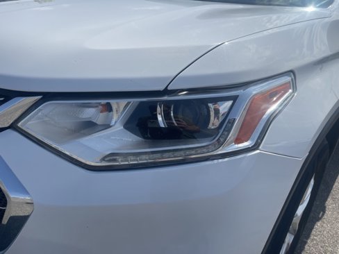 Used 2018 Chevrolet Traverse LT image 9