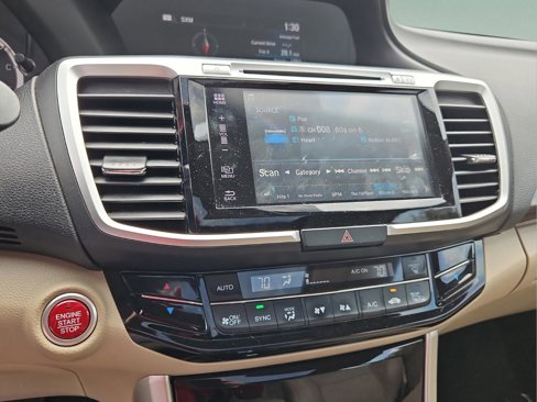 Used 2017 Honda Accord EX-L image 20