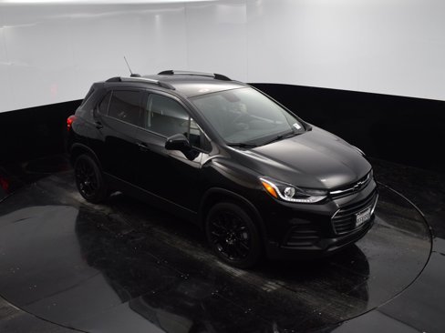 Used 2022 Chevrolet Trax LT w/ Midnight Edition image 25