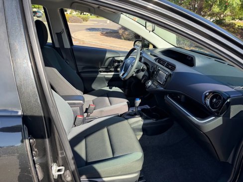 Used 2016 Toyota Prius C One image 10