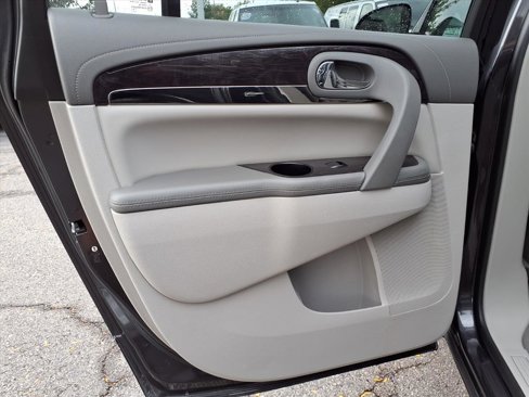 Used 2015 Buick Enclave Convenience image 18