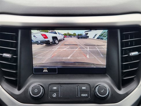 Used 2023 GMC Acadia SLT image 15