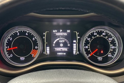 Used 2015 Jeep Cherokee Latitude image 19