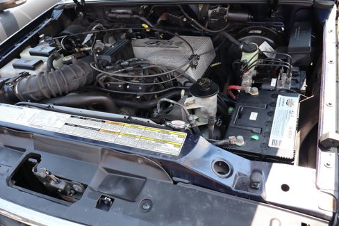 Used 2000 Ford Explorer Eddie Bauer image 37