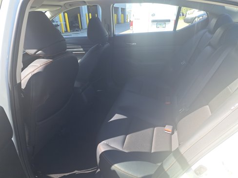 Certified 2020 Nissan Altima 2.5 SR w/ Premium Package image 16