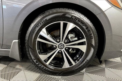 Used 2023 Nissan Sentra SV image 11