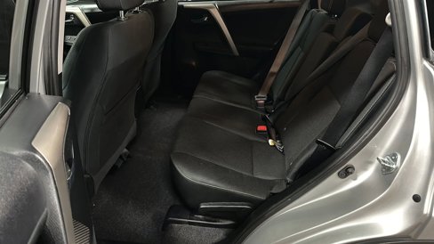 Used 2014 Toyota RAV4 XLE image 11