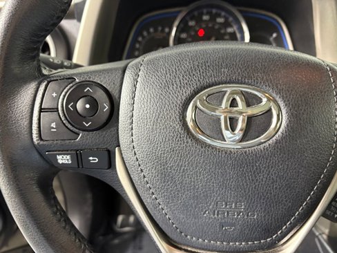 Used 2014 Toyota RAV4 Limited image 23