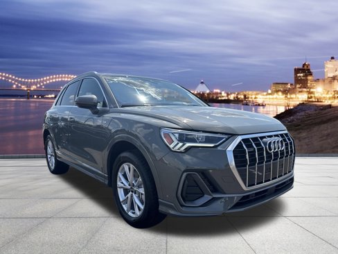 Certified 2025 Audi Q3 2.0T Premium w/ Convenience Package image 4