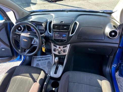 Used 2016 Chevrolet Trax LT w/ LT Sun and Sound Package image 37
